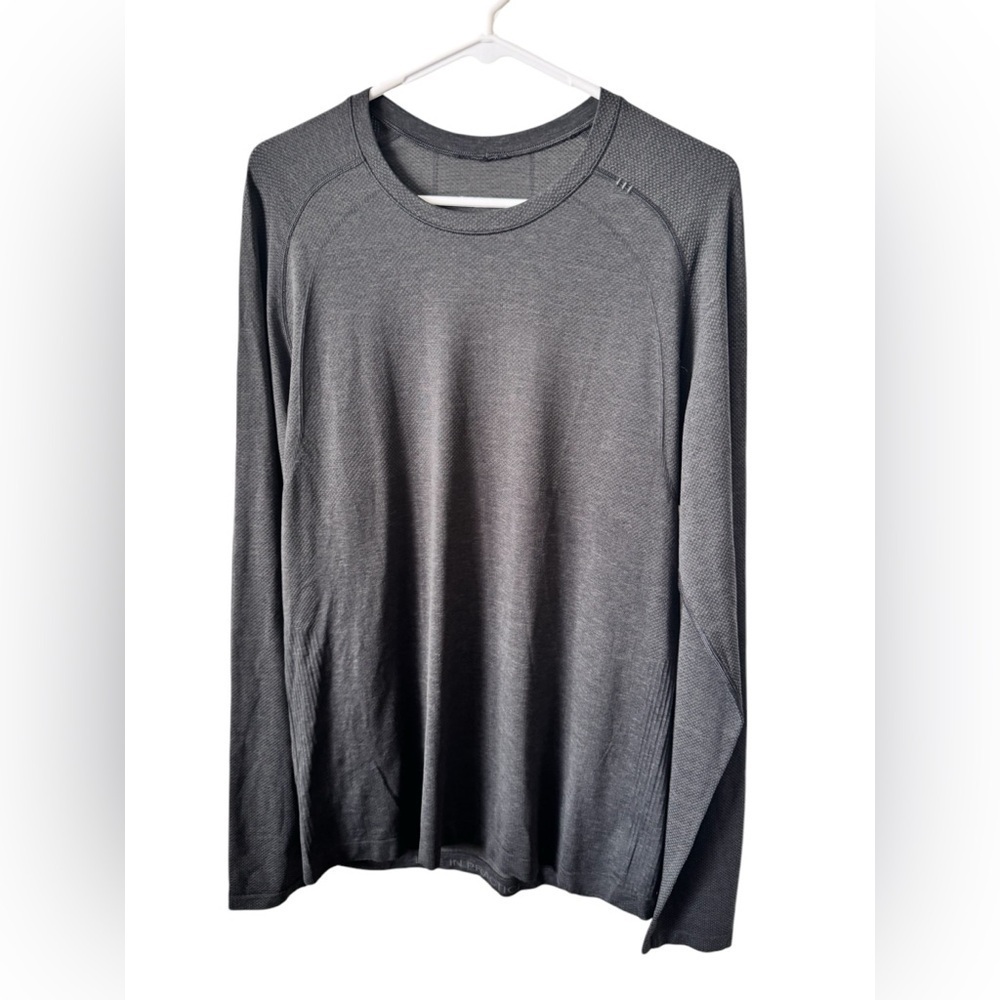 Lululemon Metal Vent Tech Long Sleeve Shirt Dark Charcoal Gray MEDIUM